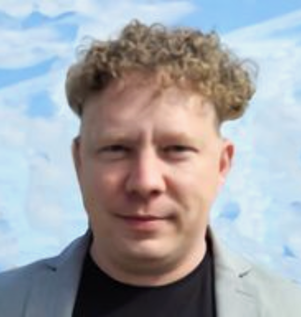 Леонид Харенков